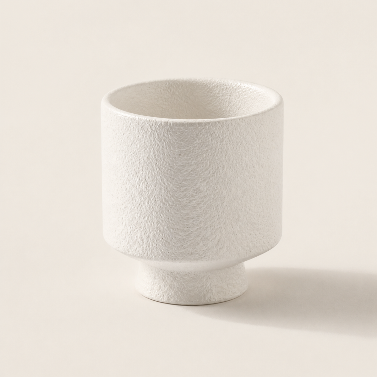 OrienX Tasse sur pied — Craie — vue trois-quarts