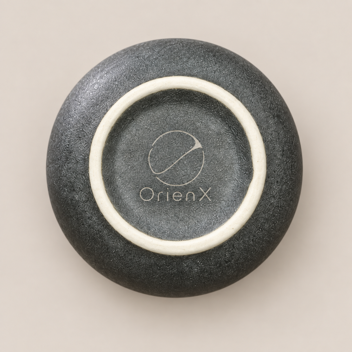 Gobelet — Graphite — Le dessous de la pièce